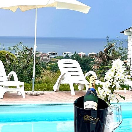 Vigneto - Italian Restaurant & B&B Villa Rosa Di Martinsicuro Εξωτερικό φωτογραφία