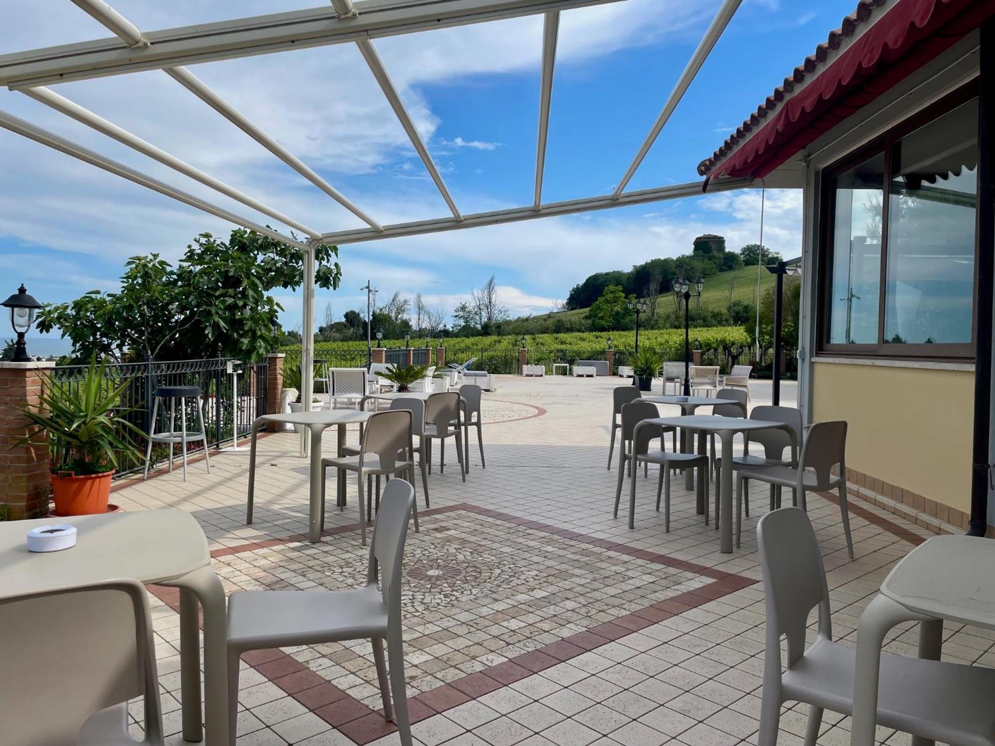 Vigneto - Italian Restaurant & B&B Villa Rosa Di Martinsicuro Εξωτερικό φωτογραφία